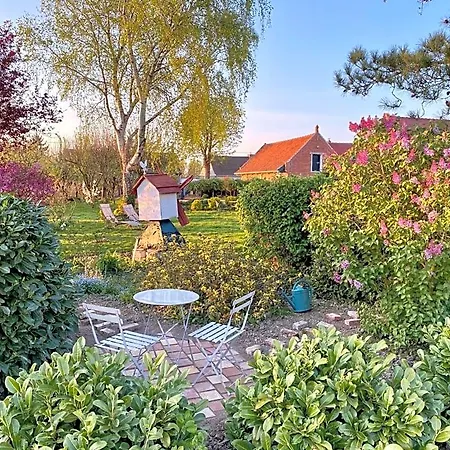 B&B Aux 2 Girouettes 3*